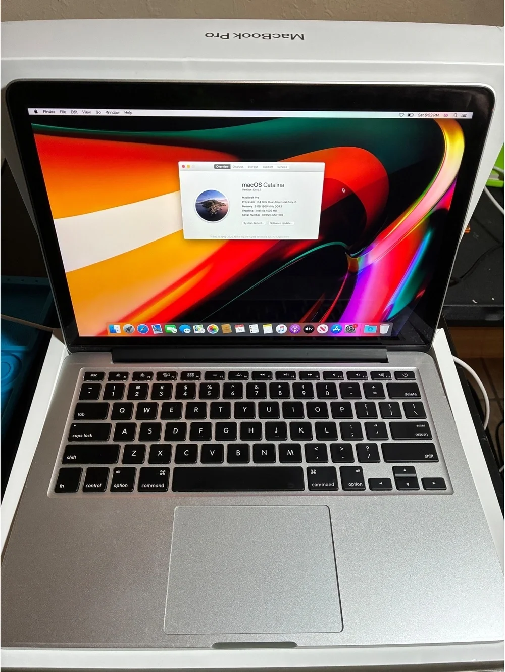 99% Macbook pro 14”MacOS 2020, 8gb ram, 256gb ssd, Apple I5-Core, 2.4 GHZ